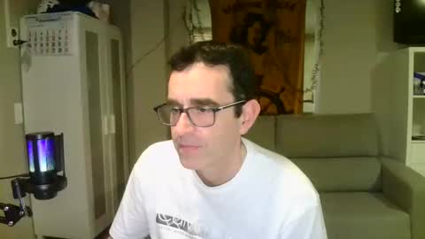 Snapshot of kalem48 chatting on 12-20-24, 11:05 MusicMen49 online show from 12-20-24, 11:05