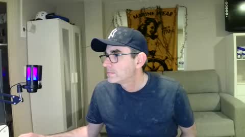 Snapshot of kalem48 chatting on 01-30-25, 12:18 MusicMen49 online show from 01-30-25, 12:18