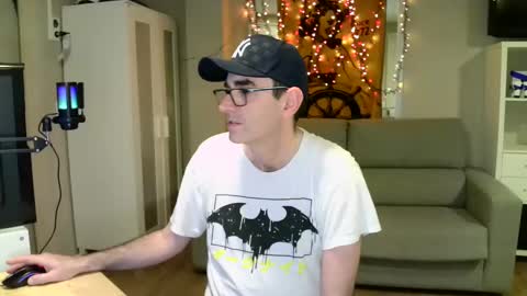 Snapshot of kalem48 chatting on 03-09-25, 10:41 MusicMen49 online show from 03-09-25, 10:41