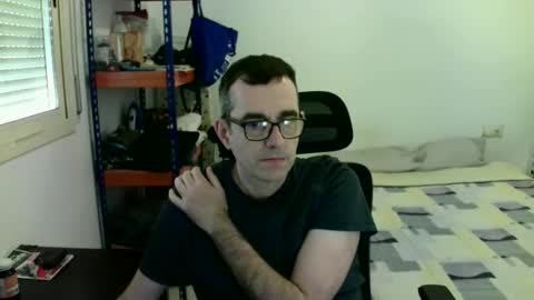 Snapshot of kalem48 chatting on 02-24-26, 10:35 MusicMen49 online show from 02-24-26, 10:35