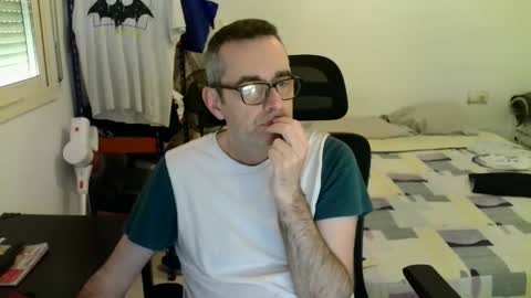 Snapshot of kalem48 chatting on 03-26-26, 11:49 MusicMen49 online show from 03-26-26, 11:49