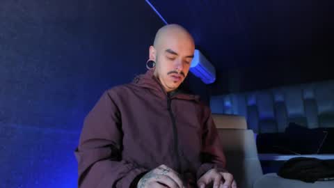 Snapshot of kaletattoos chatting on 05-11-26, 11:16 Kale online show from 05-11-26, 11:16