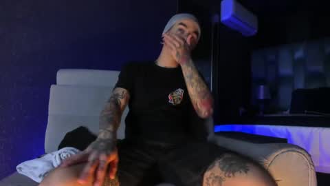 Snapshot of kaletattoos chatting on 05-16-26, 11:20 Kale online show from 05-16-26, 11:20