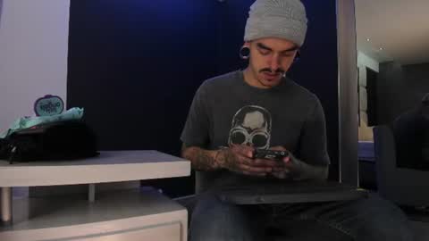 Snapshot of kaletattoos chatting on 06-11-26, 11:19 Kale online show from 06-11-26, 11:19