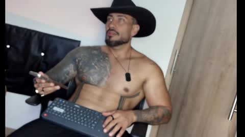 Snapshot of kaleth_price chatting on 03-11-25, 03:59 Kaleth Price online show from 03-11-25, 03:59