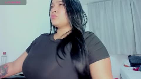 Snapshot of kali_sweet chatting on 10-23-25, 02:33 AndreaLactating online show from 10-23-25, 02:33
