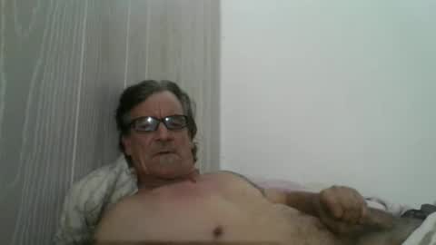Snapshot of kalifornia91666 chatting on 01-07-25, 08:13 kalifornia91666 online show from 01-07-25, 08:13
