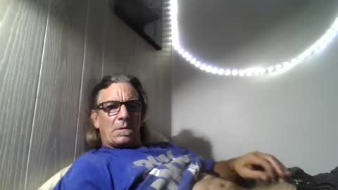Snapshot of kalifornia91666 chatting on 09-29-25, 05:23 kalifornia91666 online show from 09-29-25, 05:23