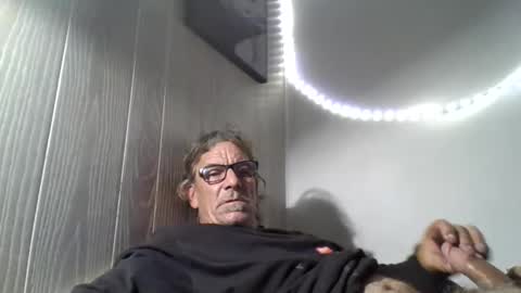 Snapshot of kalifornia91666 chatting on 10-11-25, 05:39 kalifornia91666 online show from 10-11-25, 05:39