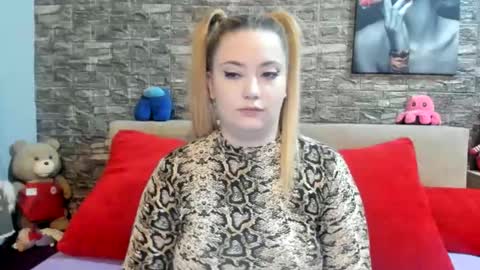 kalindahot online show from 10-31-25, 07:04