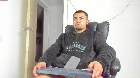 K A L I online show from 07-27-26, 09:05