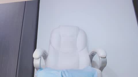 Hannah online show from 12-14-25, 08:24