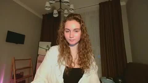 Mellikyy online show from 11-24-25, 05:12