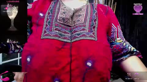 Snapshot of kalpananaisha_ chatting on 11-12-25, 10:04 Alisha online show from 11-12-25, 10:04