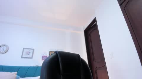 Snapshot of kam_lopez chatting on 06-06-26, 09:19 Kamilalopez online show from 06-06-26, 09:19