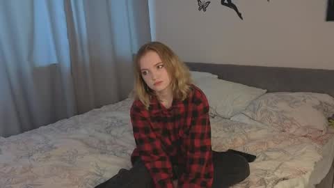 Emily online show from 05-11-26, 06:08
