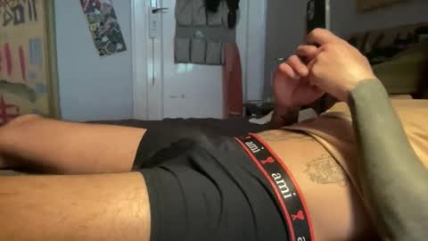 Snapshot of kameray12 chatting on 10-28-25, 07:12 kameray12 online show from 10-28-25, 07:12