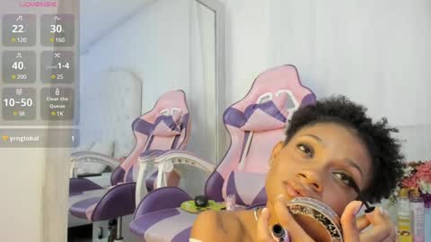 Snapshot of kamila_arias chatting on 12-05-24, 10:23 online show from 12-05-24, 10:23
