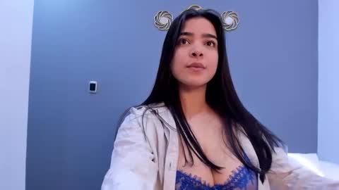 Snapshot of kamilabetancourt chatting on 06-04-26, 01:39 Kamila Betancourt online show from 06-04-26, 01:39