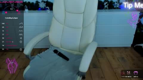 kamilahot25 online show from 12-14-25, 12:16