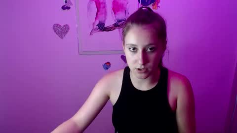 Snapshot of kamilla_love_ chatting on 09-16-25, 12:28 kamilla_love_ online show from 09-16-25, 12:28