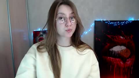 kamilla_love_ online show from 03-30-26, 12:17