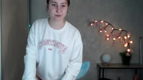 kamilla_love_ online show from 05-07-26, 12:54
