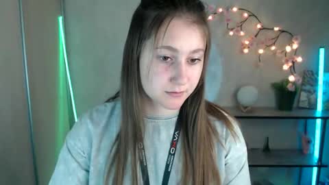 kamilla_love_ online show from 05-23-26, 12:53