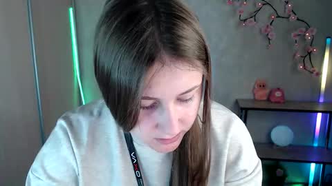 kamilla_love_ online show from 05-24-26, 12:32