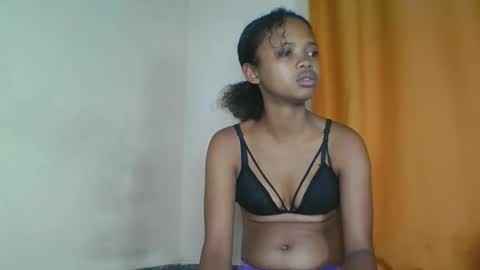 kamillah69 online show from 03-10-26, 02:38