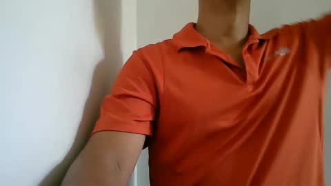 Snapshot of kamilo69_ chatting on 01-16-26, 04:33 Kamilo online show from 01-16-26, 04:33