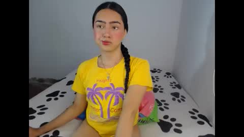 Snapshot of kammi_candy chatting on 05-02-26, 01:21 -- kammi -- online show from 05-02-26, 01:21