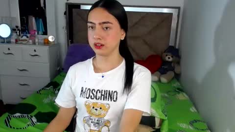 -- kammi -- online show from 06-14-26, 01:36