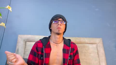 Snapshot of kane_del_toro chatting on 12-03-25, 01:24 kane_del_toro online show from 12-03-25, 01:24