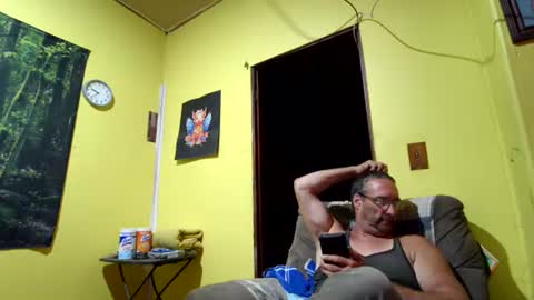 kansasfarmer1 online show from 10-17-25, 02:37