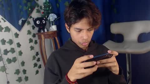 Kaori Matsui online show from 12-17-25, 09:26