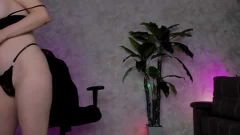 Emma online show from 06-21-26, 02:14