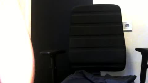 Snapshot of kapitein_rob chatting on 02-02-25, 08:46 Robbie online show from 02-02-25, 08:46