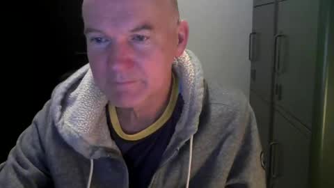 Snapshot of kapitein_rob chatting on 02-06-25, 05:46 Robbie online show from 02-06-25, 05:46