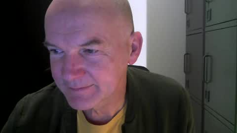 Snapshot of kapitein_rob chatting on 02-09-25, 06:01 Robbie online show from 02-09-25, 06:01