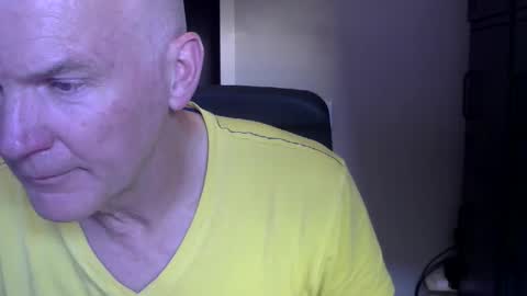 Snapshot of kapitein_rob chatting on 04-26-26, 06:27 Robbie online show from 04-26-26, 06:27
