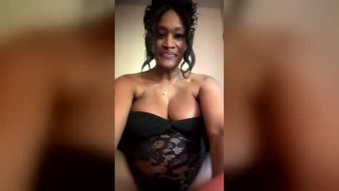 Kaptin hook  NiNi online show from 06-01-26, 01:29