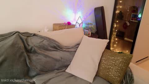 Snapshot of karathemagic chatting on 02-23-25, 07:55 I am here around 5am GMT karathemagic online show from 02-23-25, 07:55