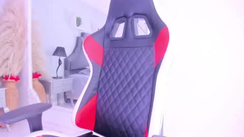 Karely online show from 04-20-26, 12:52