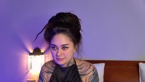 Snapshot of karenhotflirt chatting on 05-22-26, 02:44 karenhotflirt online show from 05-22-26, 02:44