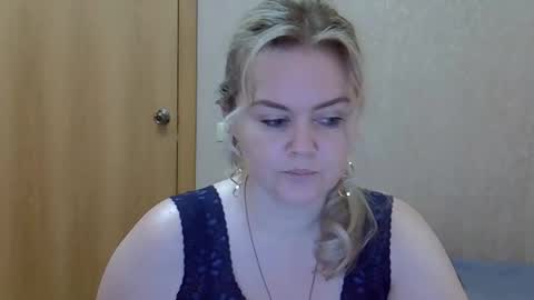 karennelsonx online show from 04-01-26, 01:41