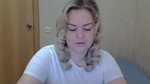 karennelsonx online show from 04-18-26, 08:29