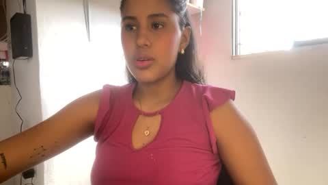 Snapshot of kariina_candy chatting on 06-02-26, 02:30 kariina candy and fox online show from 06-02-26, 02:30