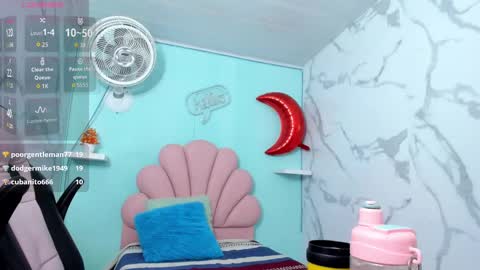 Snapshot of karime_sexygirl chatting on 11-20-25, 11:10 Karime online show from 11-20-25, 11:10