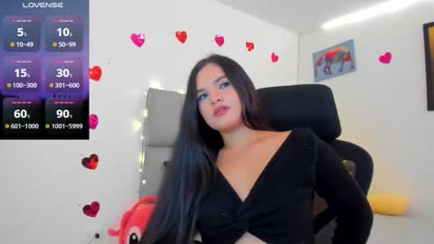 Karin    online show from 05-07-26, 02:06